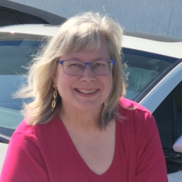 Meet your Posher, Lee - Picture 1 of 1